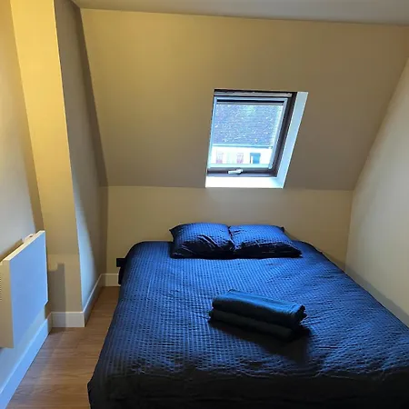 De Charmes Dans Le Centre De * Cherré