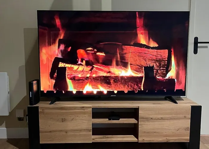 De Charmes Dans Le Centre De * Cherré