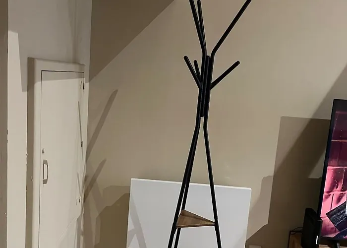 De Charmes Dans Le Centre De * Cherré